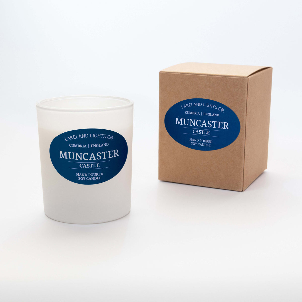 Lakeland Lights Company Muncaster Castle - Magnolia, Bergamot & Jasmine Soy Candle