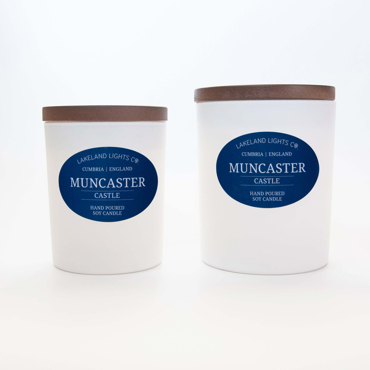 Lakeland Lights Company Muncaster Castle - Magnolia, Bergamot & Jasmine Soy Candle