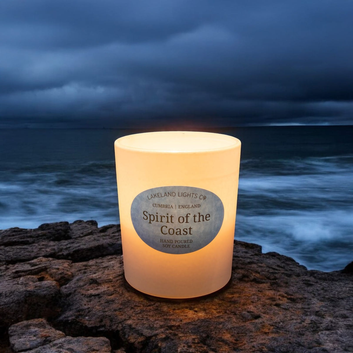 Lakeland Lights Company Spirit of the Coast - Citrus, Amber & Floral Soy Candle